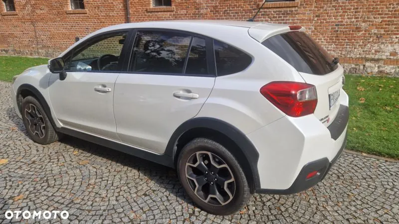 Subaru Xv 2016 photo 2