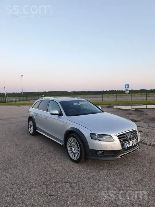 Audi A4 Allroad 2011 photo 2