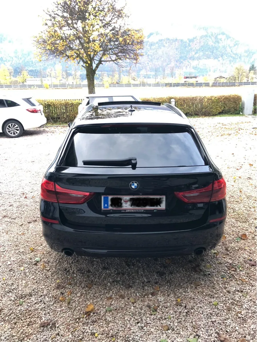 BMW 5 Series 2017 photo 3