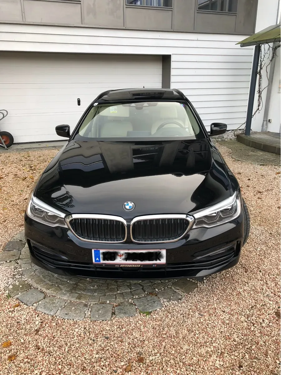 BMW 5 Series 2017 photo 2