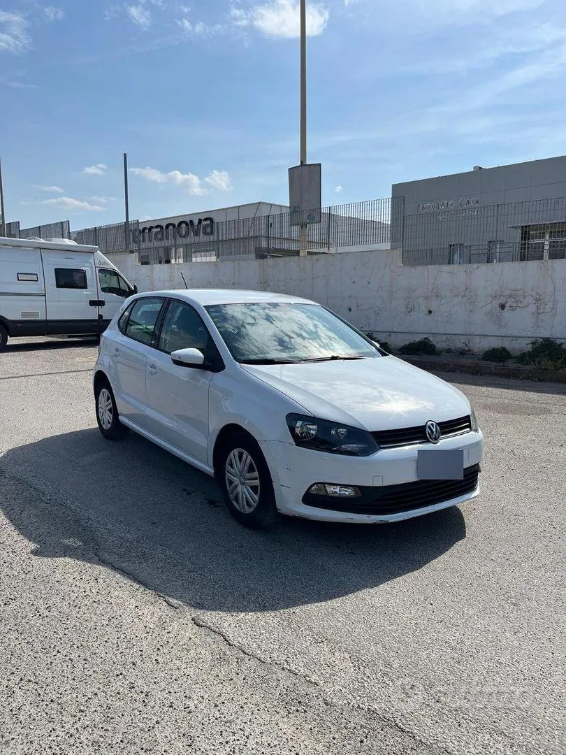 Volkswagen Polo 2016 photo 2