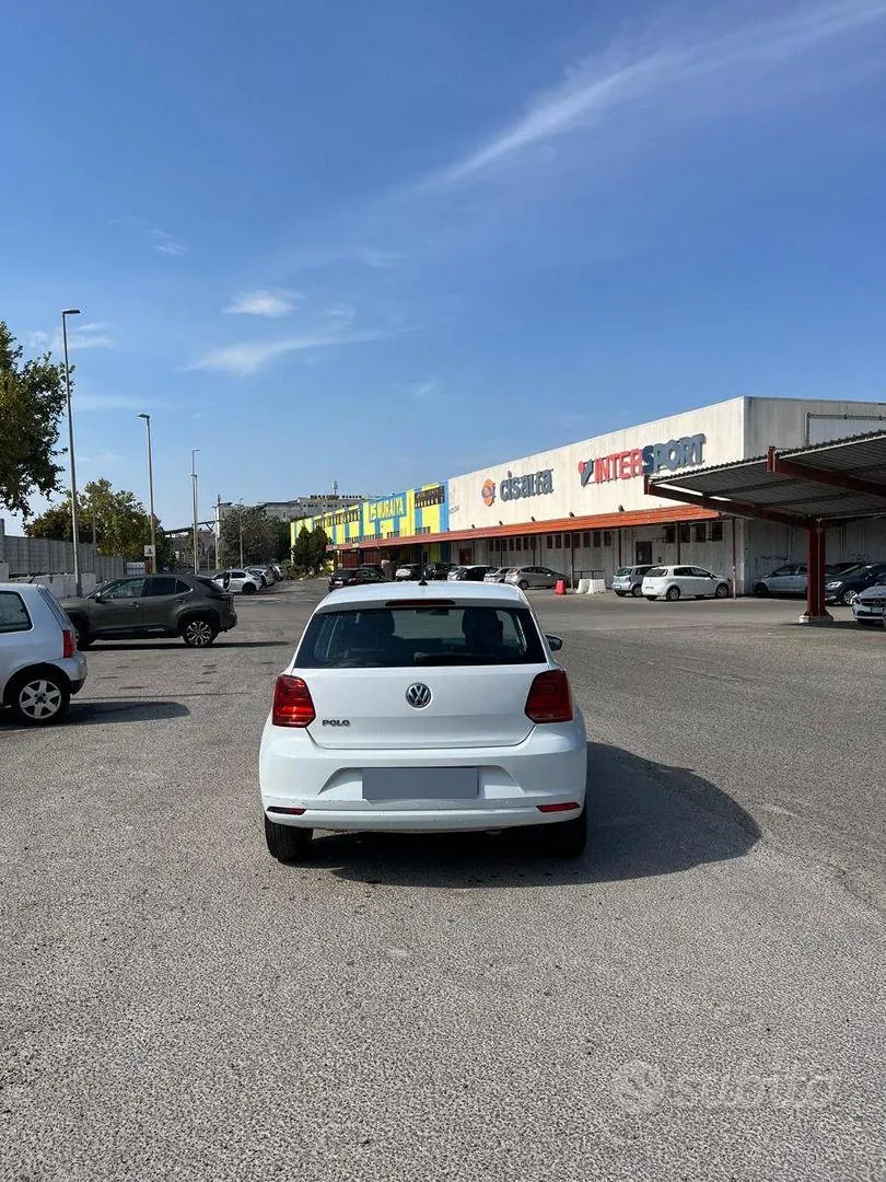 Volkswagen Polo 2016 photo 4