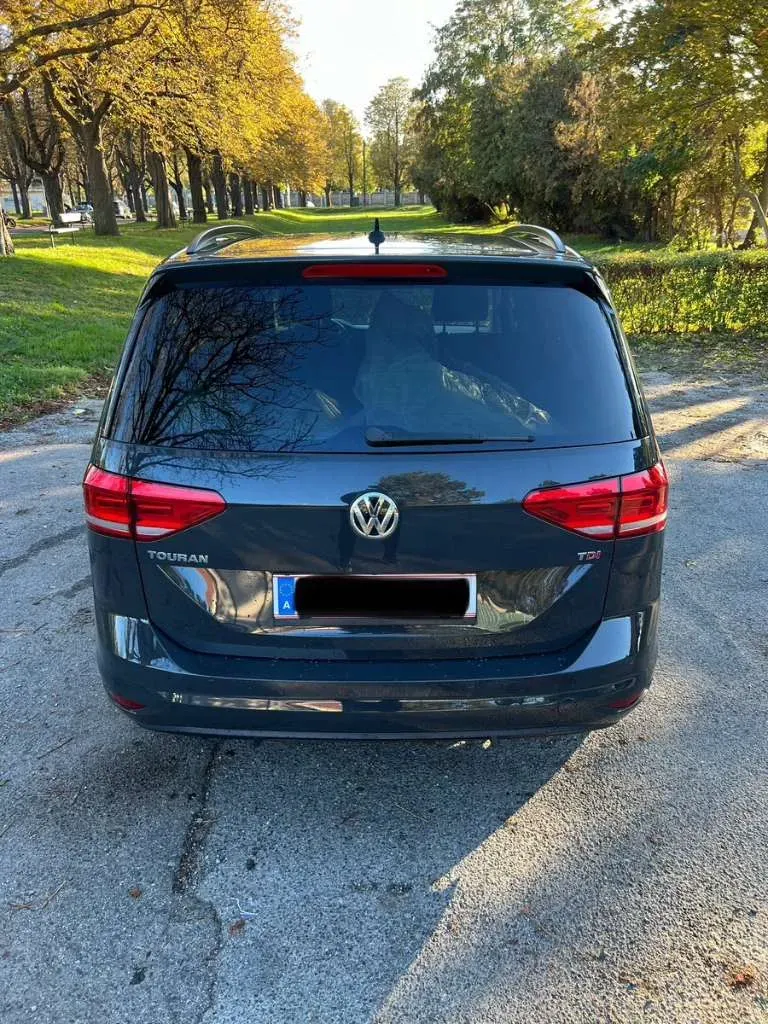 Volkswagen Touran 2017 photo 3