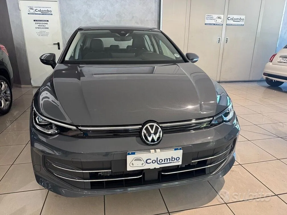 Volkswagen Golf 2025 photo 3