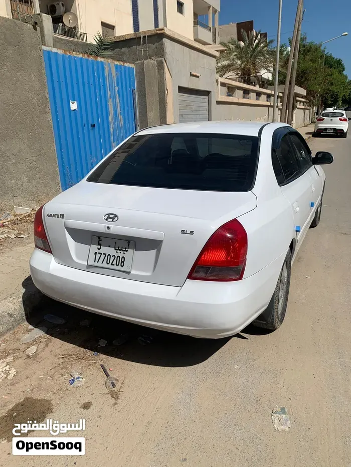 Hyundai Avante 2002 photo 3