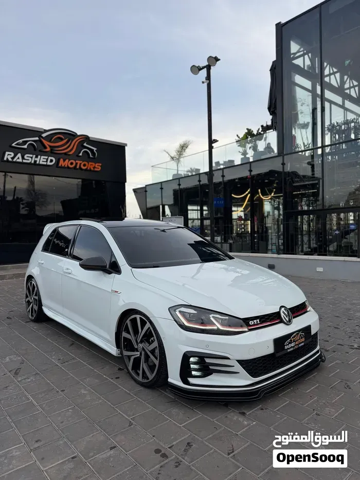 Volkswagen Golf Gti 2019 photo 2