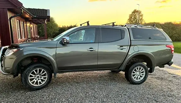 Mitsubishi L200