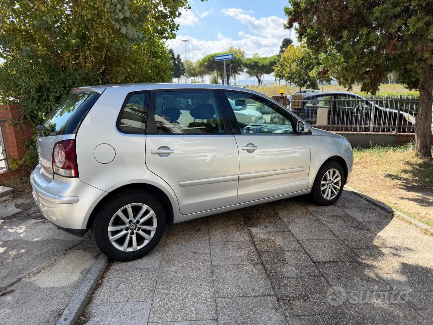 Volkswagen Polo 2009 photo 3