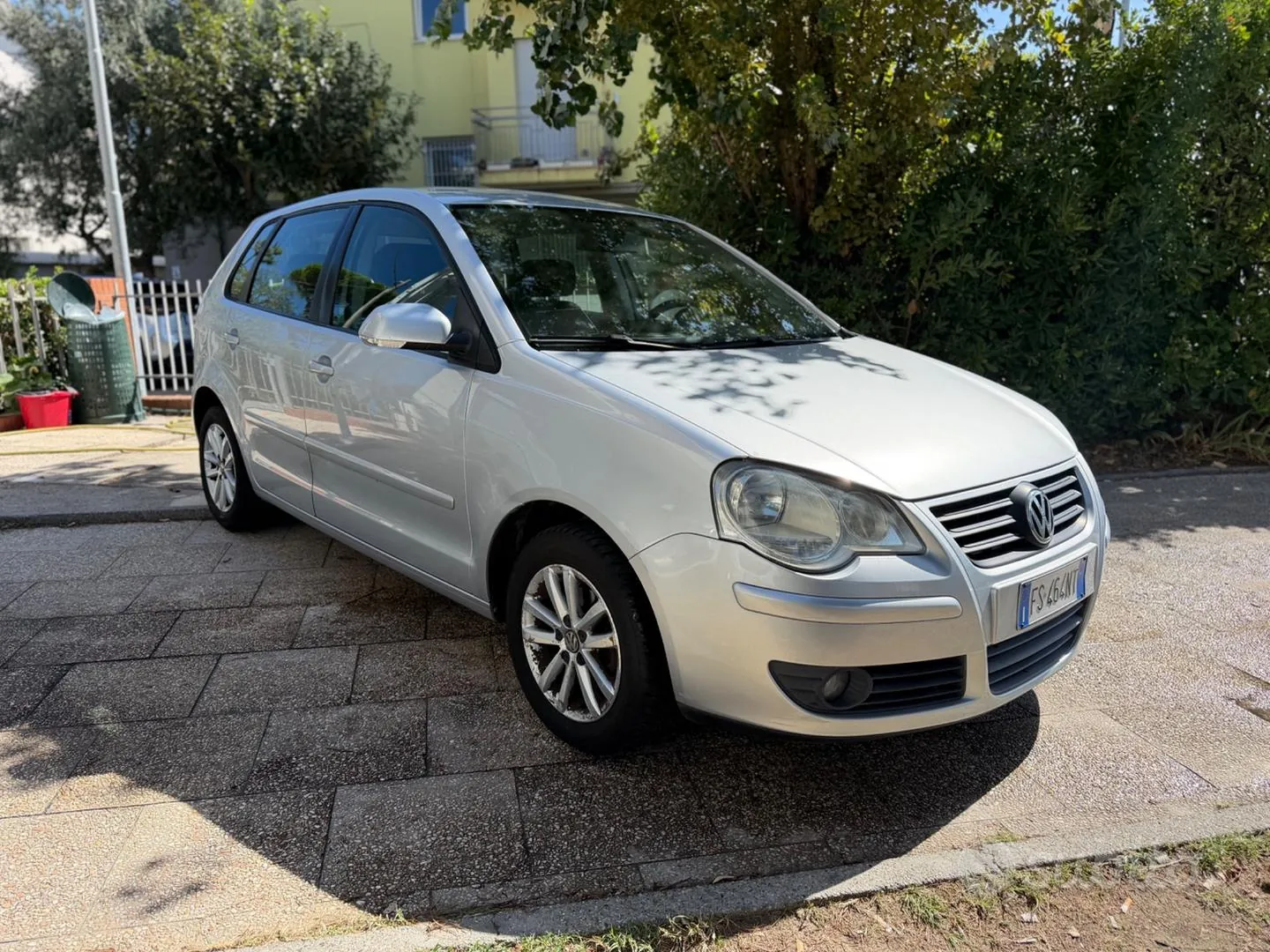 Volkswagen Polo 2009 photo 2