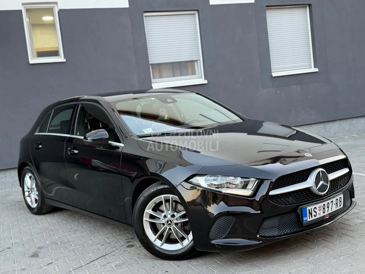 Mercedes-Benz A 180 2019 photo 2