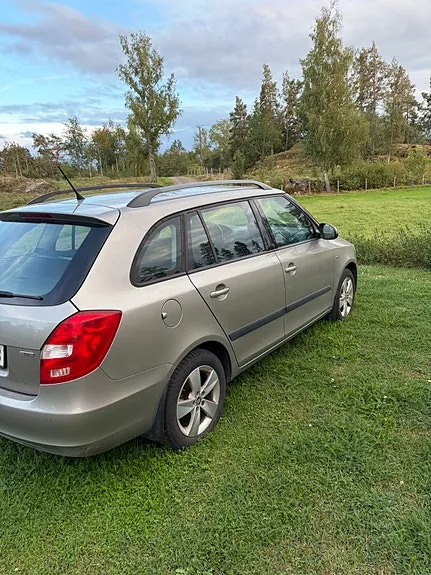 Skoda Fabia 2012 photo 5