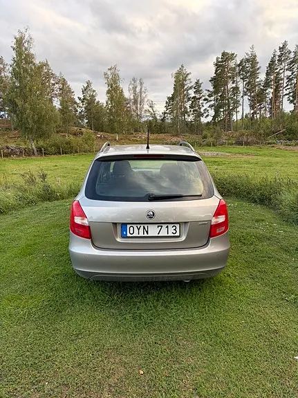 Skoda Fabia 2012 photo 4