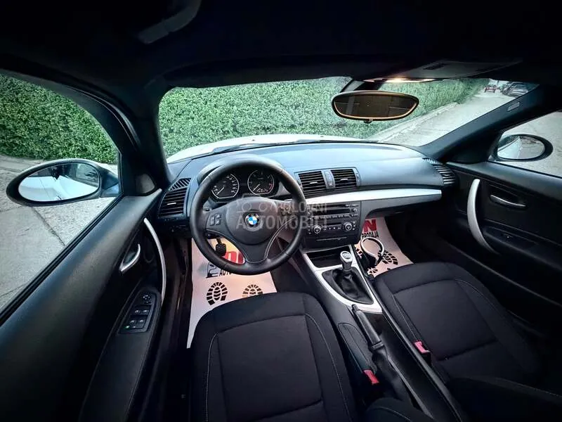 BMW 118 2010 photo 3