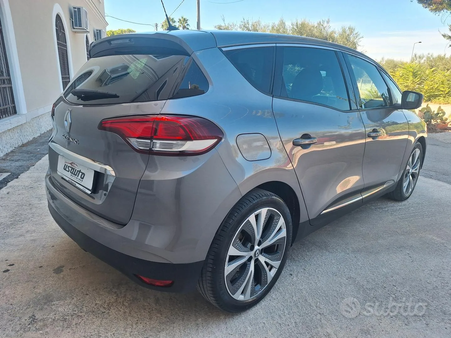Renault Scenic 2017 photo 3