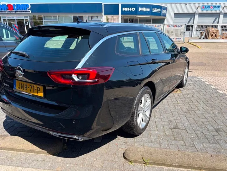 Opel Insignia 2022 photo 2