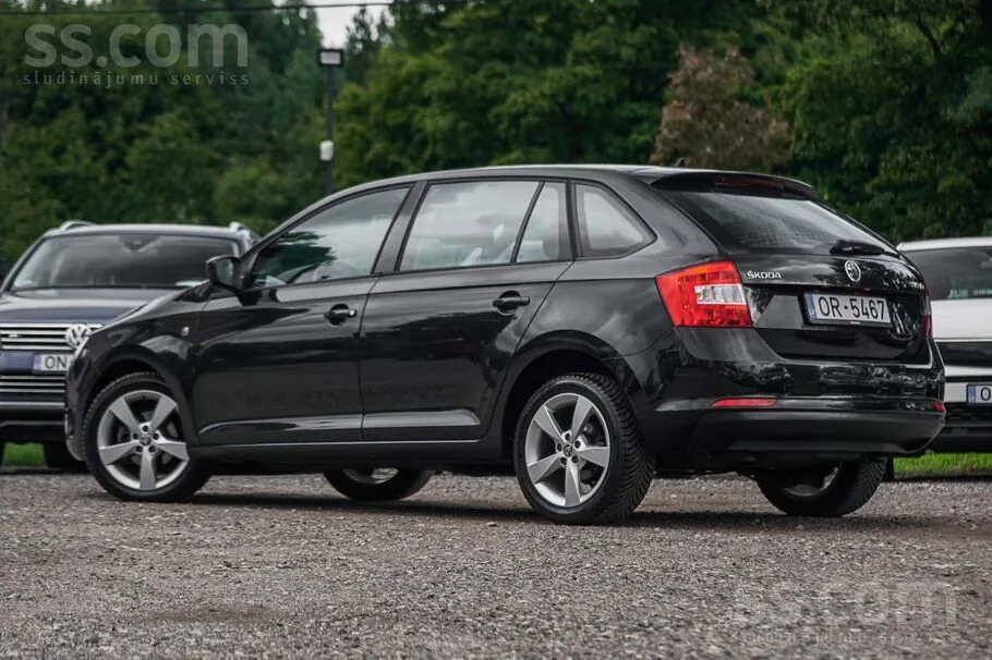 Skoda Rapid 2013 photo 3