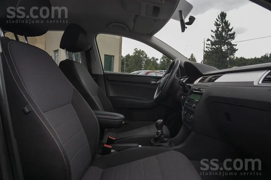 Skoda Rapid 2013 photo 5