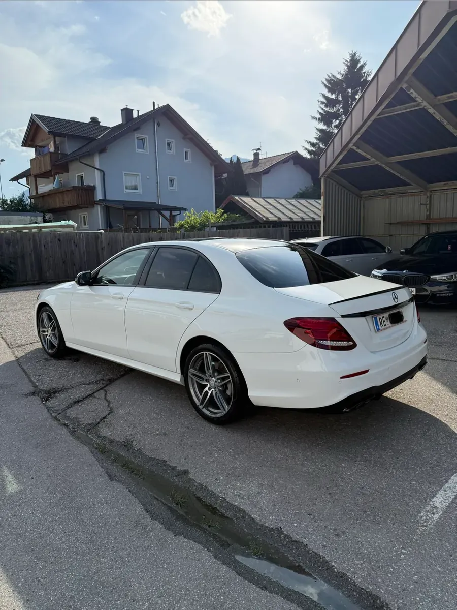 Mercedes-Benz E-Class 2016 photo 3