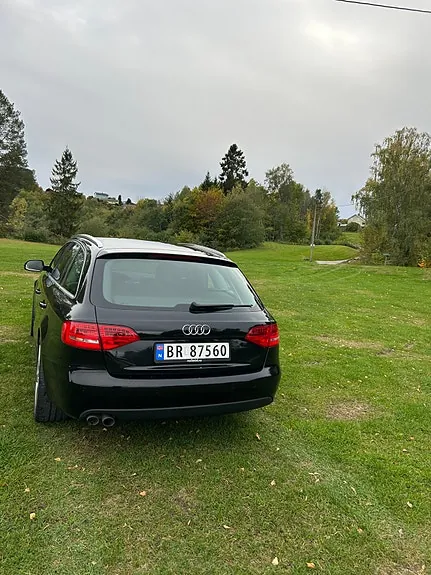 Audi A4 2010 photo 3