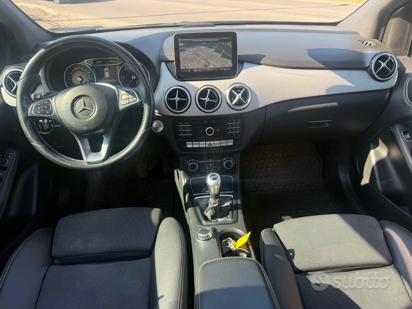 Mercedes-Benz B 180D 2017 photo 2