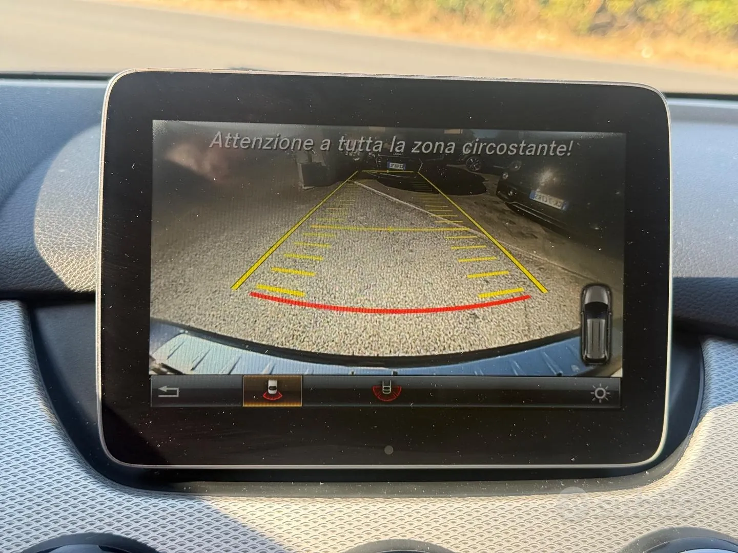 Mercedes-Benz B 180D 2017 photo 4