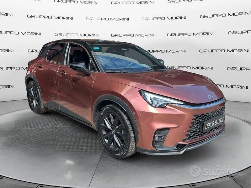 Lexus Lbx 2024 photo 2
