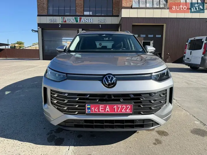 Volkswagen Tiguan 2025 photo 2
