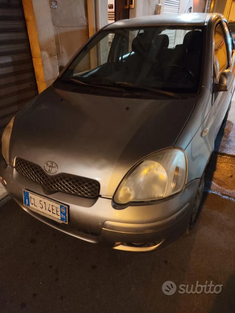 Toyota Yaris 2004 photo 3