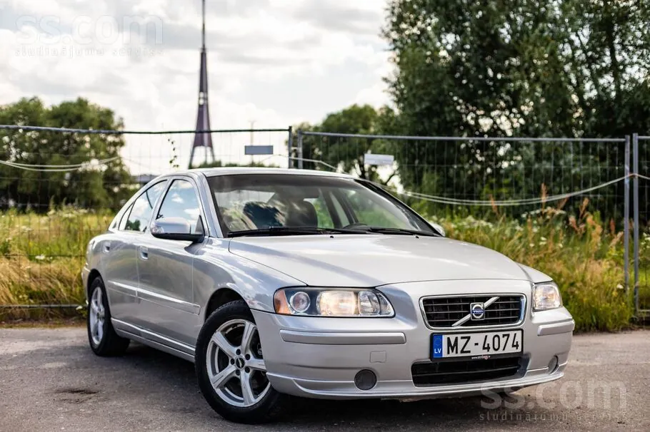 Volvo S60 2007 photo 2
