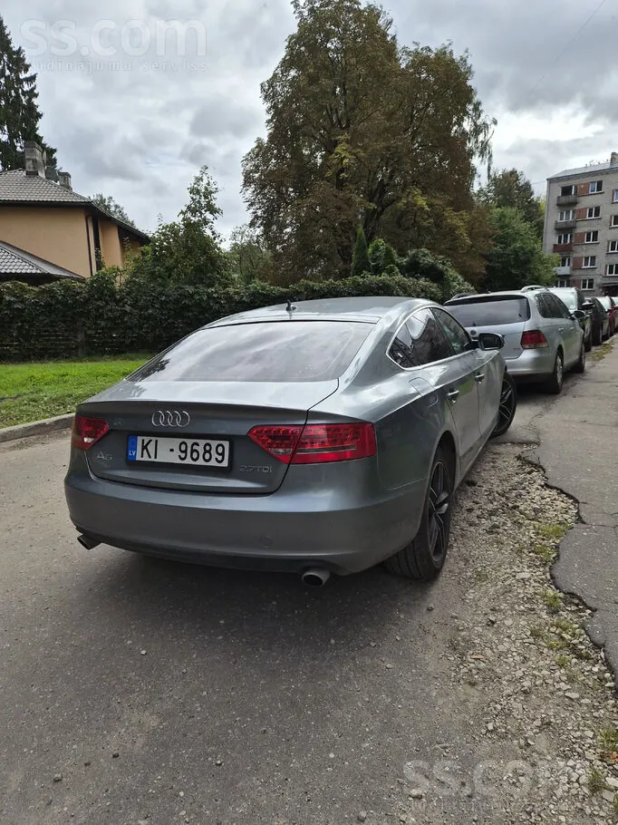Audi A5 2010 photo 2
