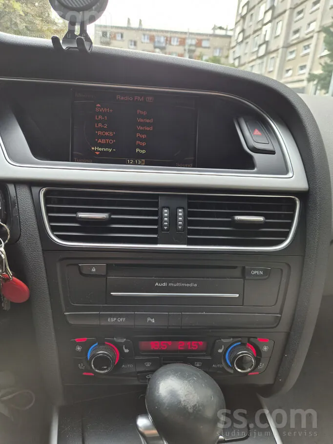 Audi A5 2010 photo 4
