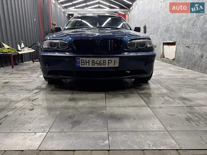 BMW 3 Series 2003 photo 2