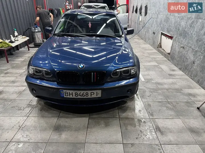 BMW 3 Series 2003 photo 3
