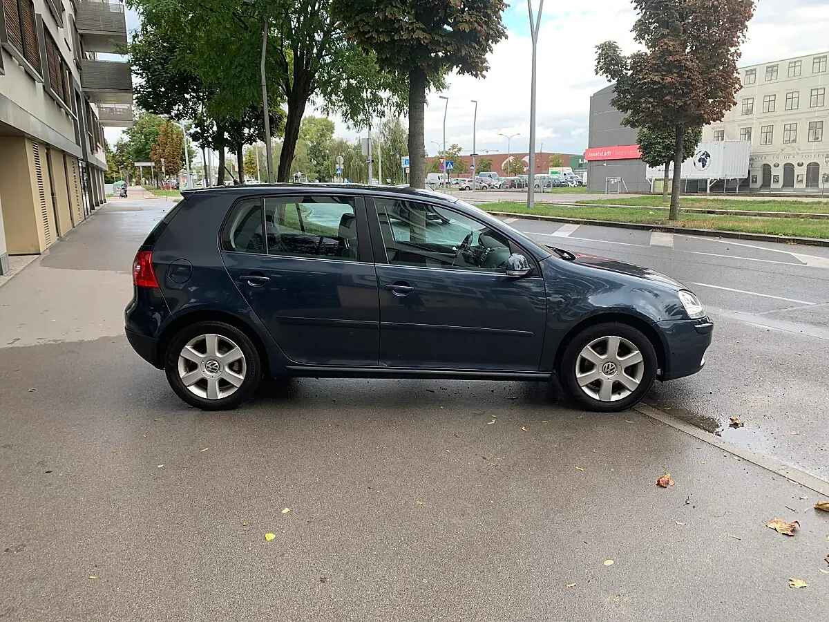 Volkswagen Golf 2007 photo 2