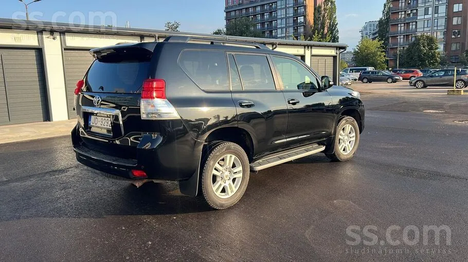 Toyota Land Cruiser 2013 photo 4