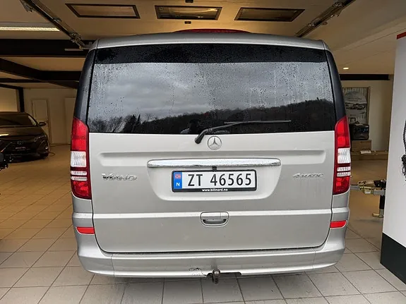 Mercedes-Benz Viano 2011 photo 3