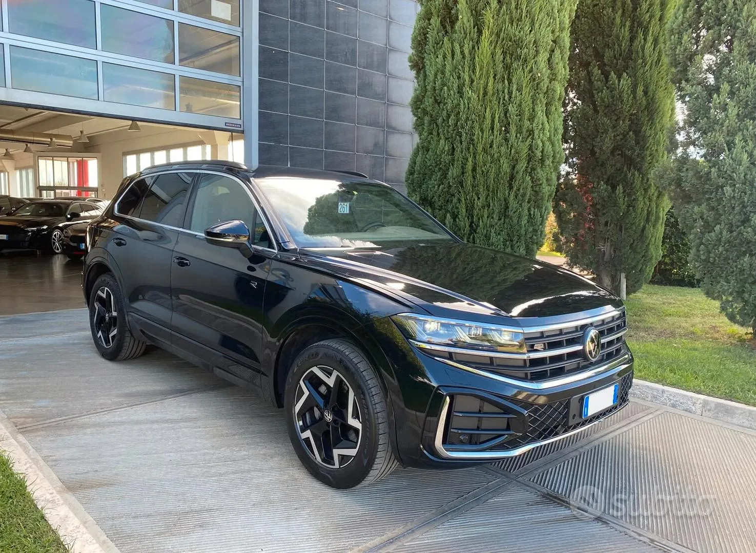 Volkswagen Touareg 2024 photo 3