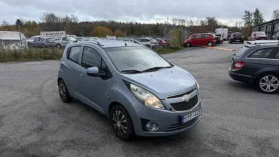 Chevrolet Spark 2010 photo 2