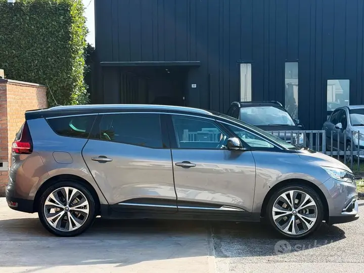 Renault Grand Scénic 2017 photo 4