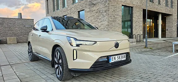 Volvo Ex90 2025 photo 4