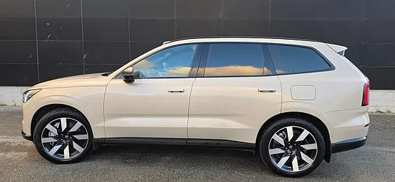 Volvo Ex90 2025 photo 3