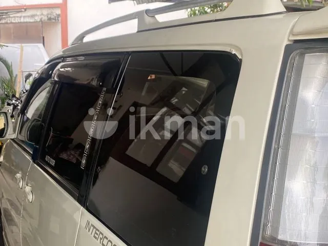 Toyota Noah 2006 photo 3