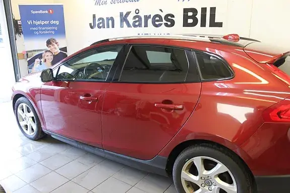 Volvo V40 Cross Country 2014 photo 2