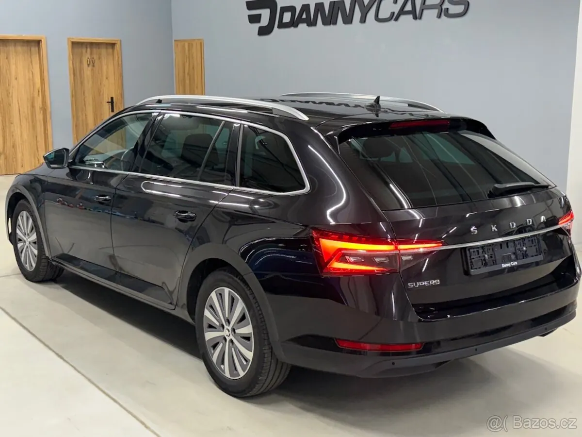 Skoda Superb 2021 photo 2