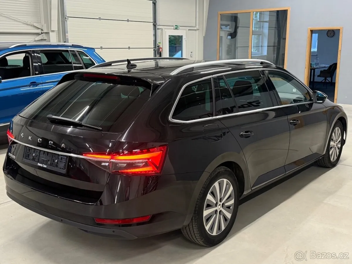 Skoda Superb 2021 photo 4