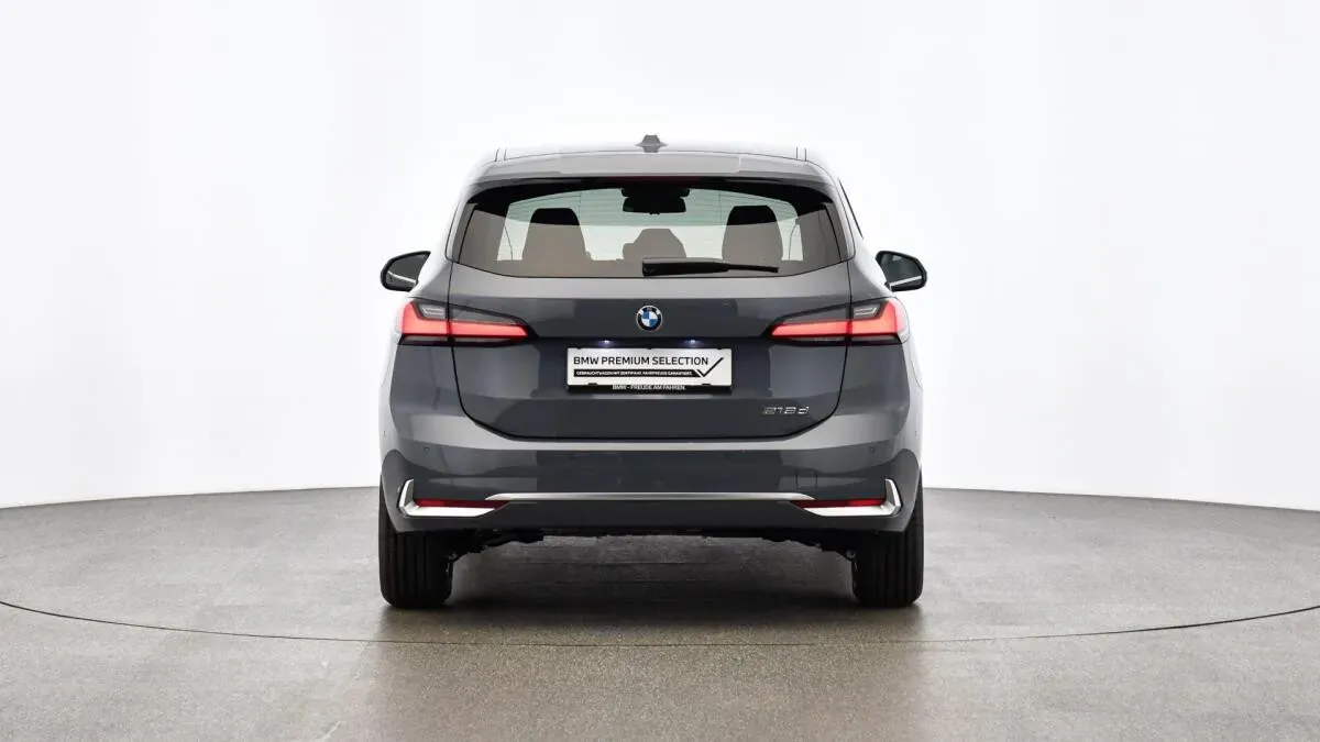 BMW 2 Series 2024 photo 2