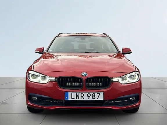 BMW 320D 2019 photo 2