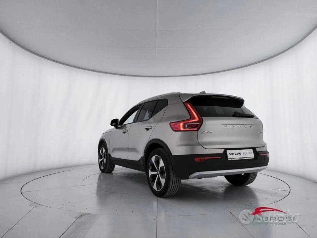 Volvo Xc40 2023 photo 4