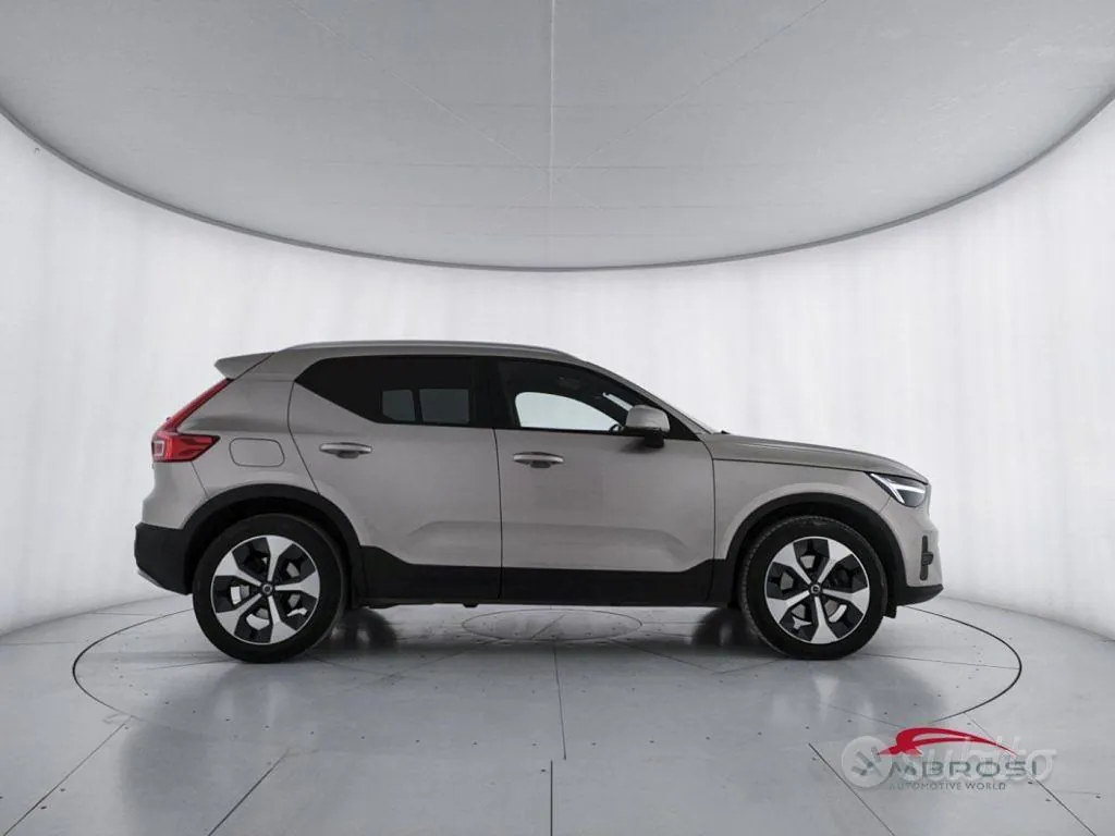Volvo Xc40 2023 photo 5