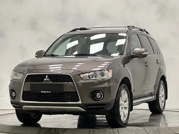 Mitsubishi Outlander 2011 photo 2